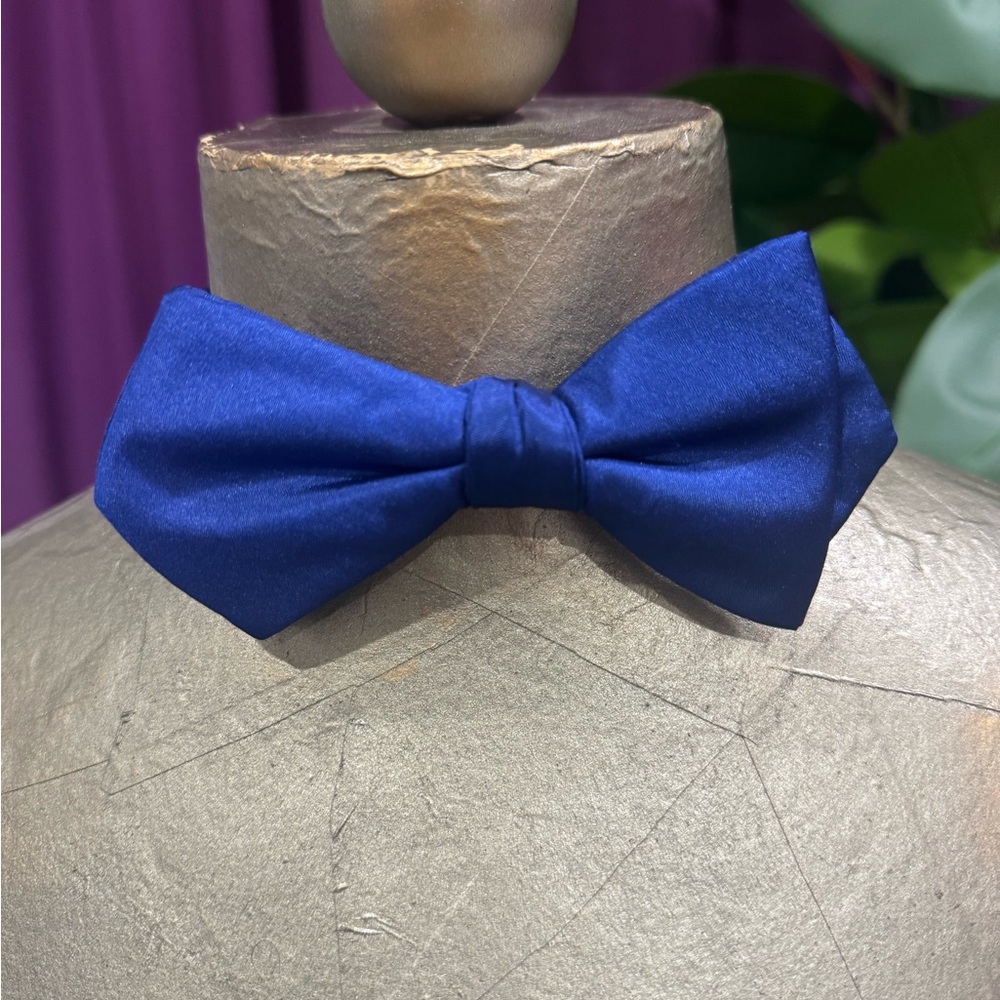 Murano Royal Blue Adjustable Bow Tie